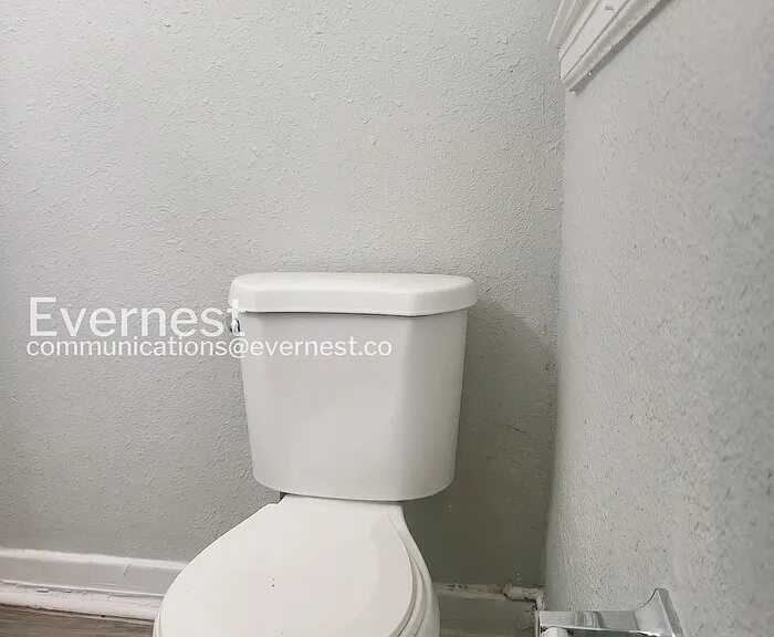 2175 W 16th St — Photo 17
