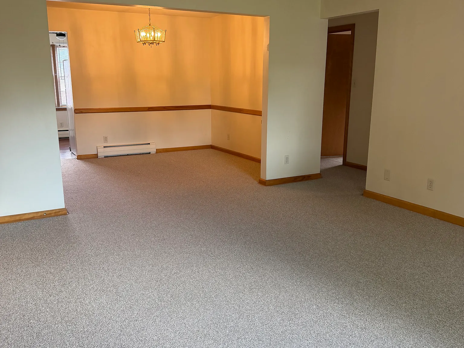 2 bed, 1000 sqft, $1,000 — Photo 4
