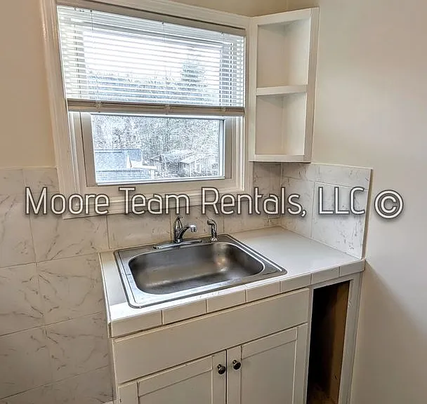 16 Lake Dr — Photo 7