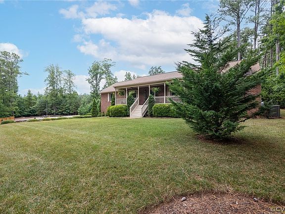 4th image of 2511 Butterwood Dr