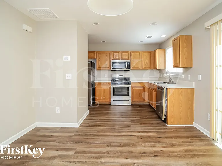 292 Hiawassee Dr — Photo 5