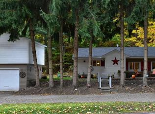 9590 E Grandview Rd, Traverse City, MI 49684