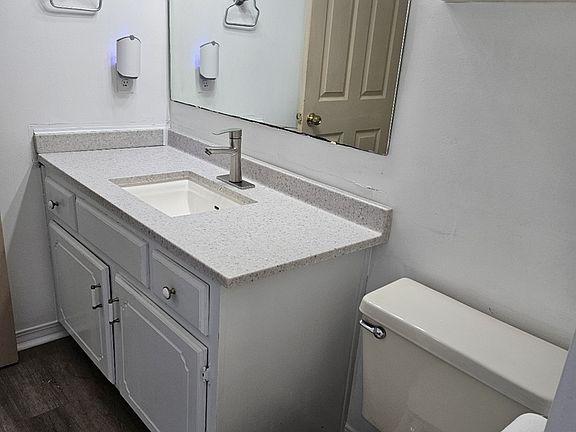 3rd image of 639 Emerald Ln #639