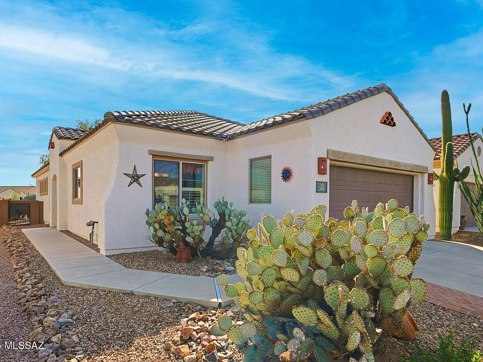 1st image of 209 W Calle Media Luz