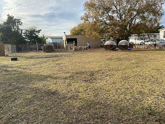 2nd image of 3464 County Road 1056