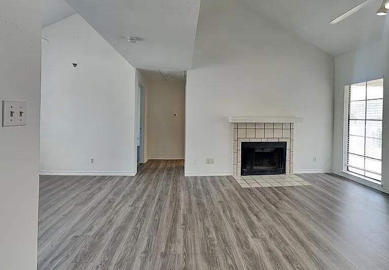 3105 San Jacinto St #308 — Photo 5