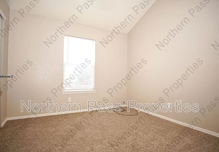 10790 Adin St — Photo 24