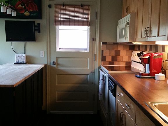 5th image of 982 Covedale Ave