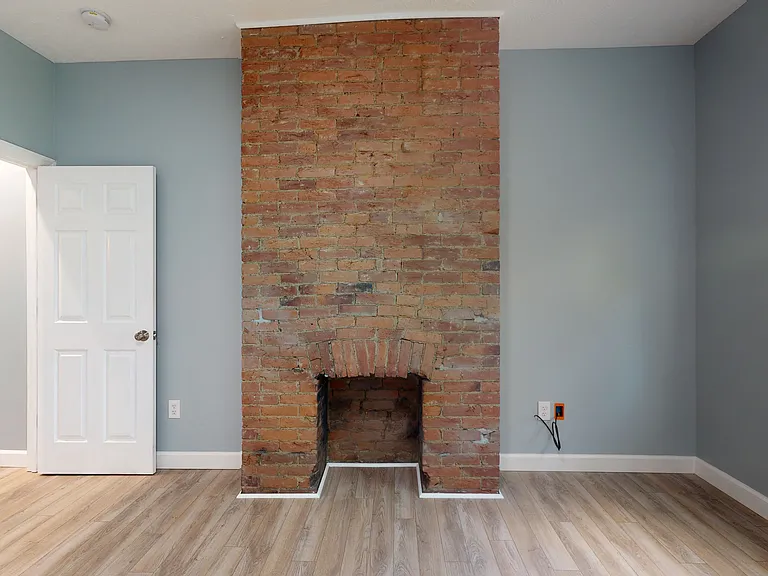 430 Borland St — Photo 11