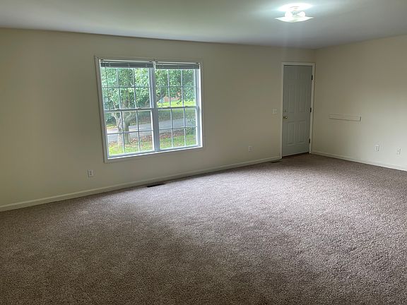 3rd image of 452 Bryce Dr