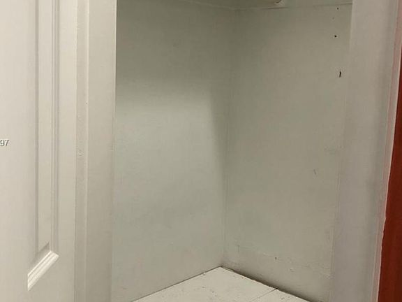 2nd image of 2121 Liberty St