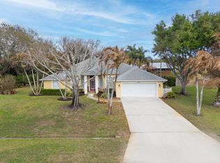 2017 SE Allamanda Drive, Port St Lucie, FL 34952
