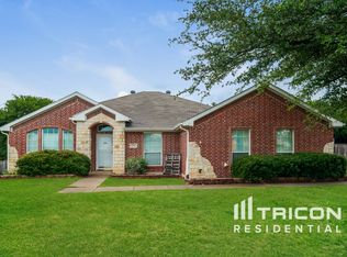 1711 Windswept Dr, Midlothian, TX 76065