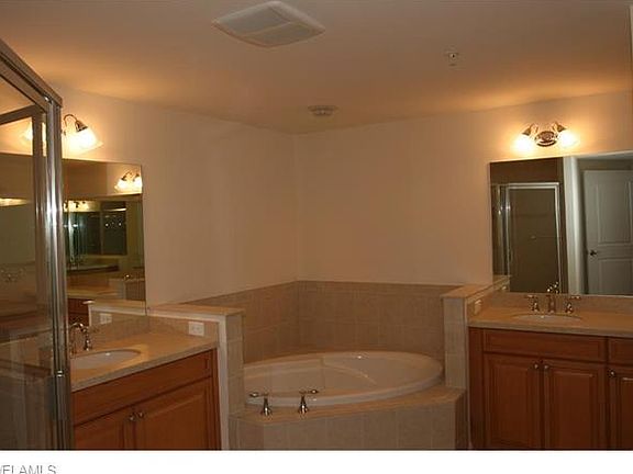 3rd image of 6061 Silver King Blvd Unit 1002