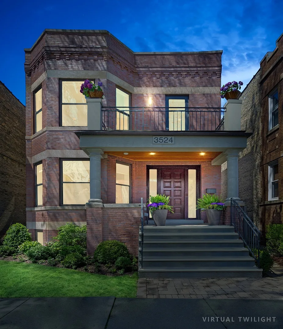 3524 N Oakley Ave, Chicago, IL 60618 | Zillow