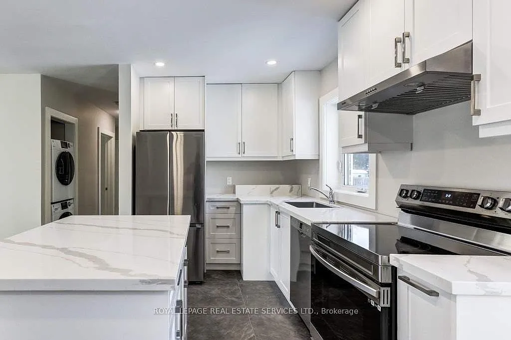 3 bed, $3,000 — Photo 1