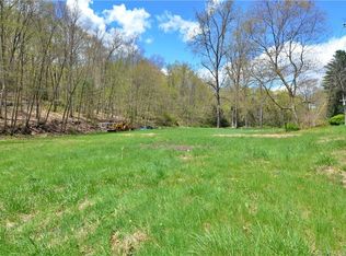 123 Hanover Rd, Newtown, CT 06470