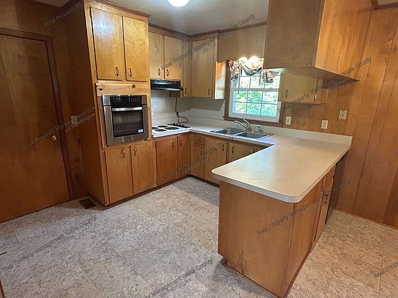 3rd image of 7800 Penny Rd
