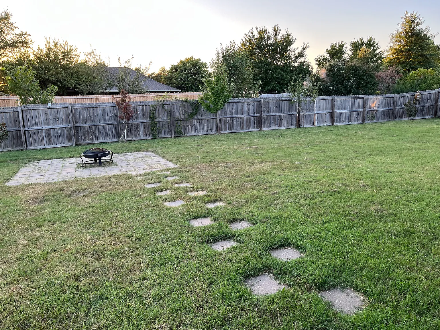3 bed, 1890 sqft, $2,300 — Photo 4