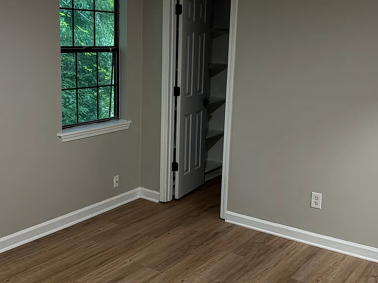 125 Westwood Dr — Photo 13