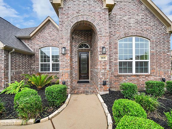 3rd image of 5835 Chaste Ct