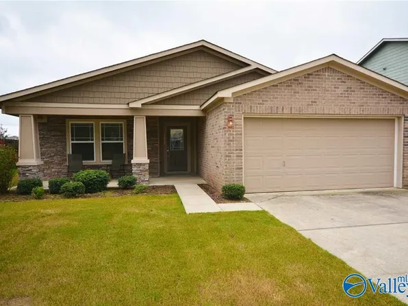 172 Bermuda Lakes Dr, Meridianville, AL 35759