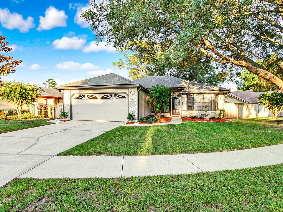 1st image of 8571 Bandera Cir W