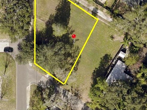 5th image of 1027 W Coral St