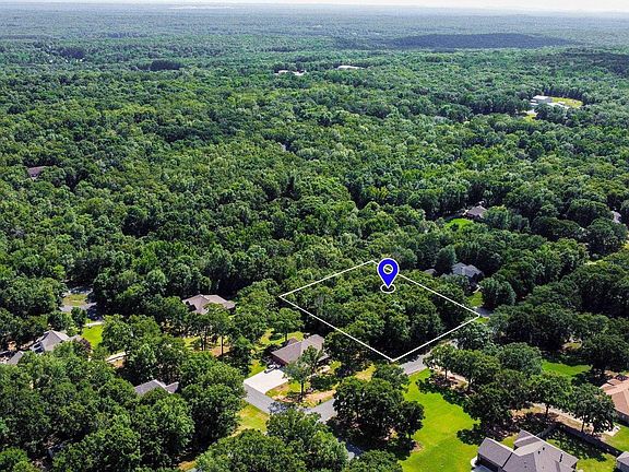 4th image of 16 Wildwood Dr
