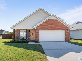 3903 Steve Perkins Dr SW, Decatur, AL 35603