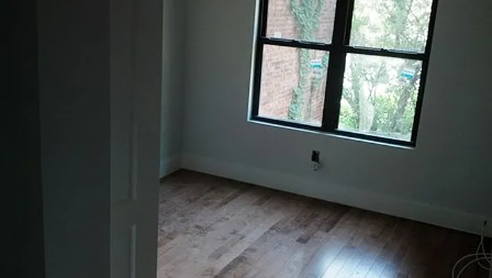 Rented by Elite NY Holdings | media 27