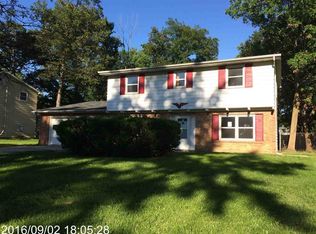 5008 Imperial Park Dr, Fort Wayne, IN