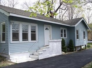 121 Rutherford Ave, Franklin, NJ 07416
