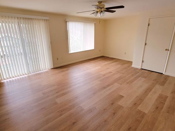 1340 Summers Ln, Klamath Falls, OR