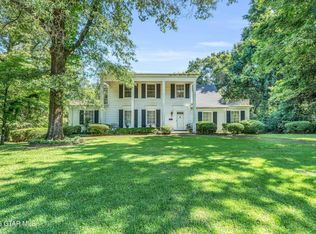 1121 Park Cir, Columbus, MS 39701