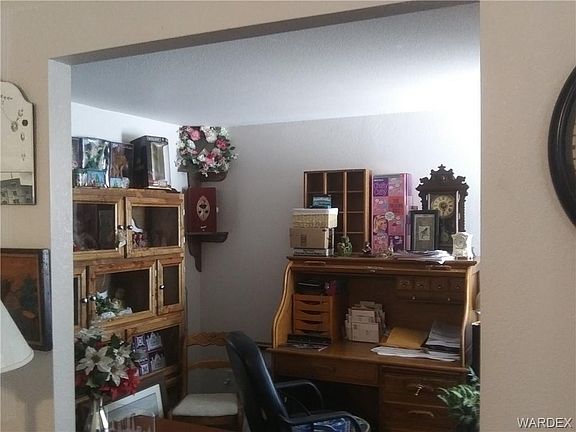 4th image of 1039 Holly St