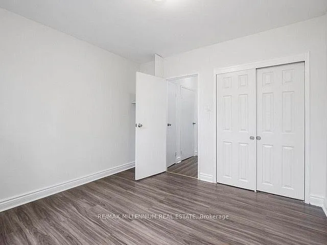 250 Frederick St #1403 — Photo 3
