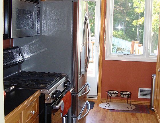 5th image of 459 Bellevue Ave
