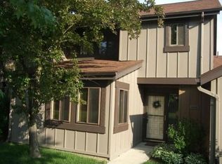 6095 Single Tree Ln, Washington Township, OH 45459