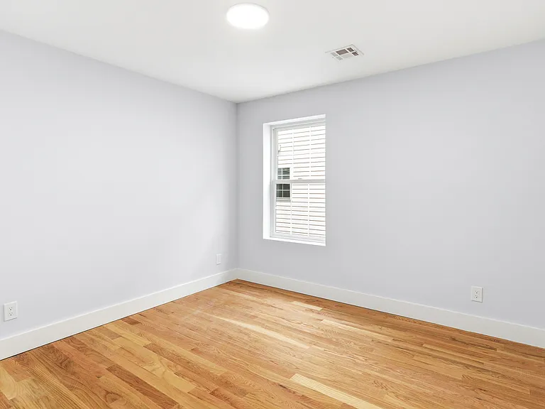 129 Mount Pleasant Ave #2 — Photo 5