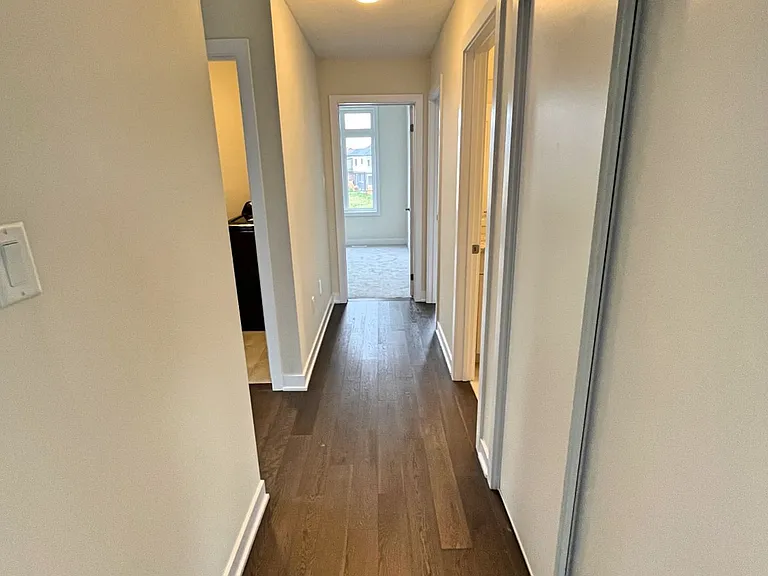 66 Aviron Cres — Photo 18