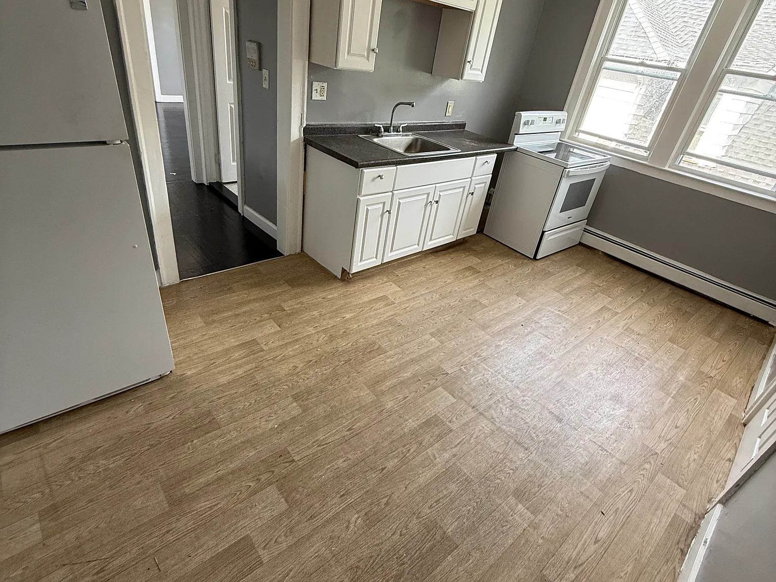 2 bed, 1100 sqft, $1,350 — Photo 4
