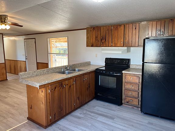 4th image of 226 Sneeds Garage Dr #33