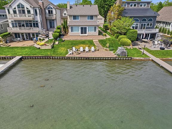3rd image of 8492 N Shore Dr