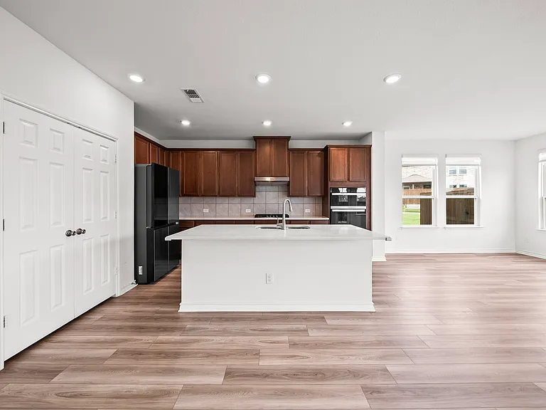 424 Princewood Dr — Photo 9