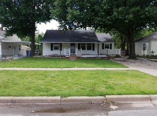 1901 S Edgemoor Dr, Wichita, KS 67218