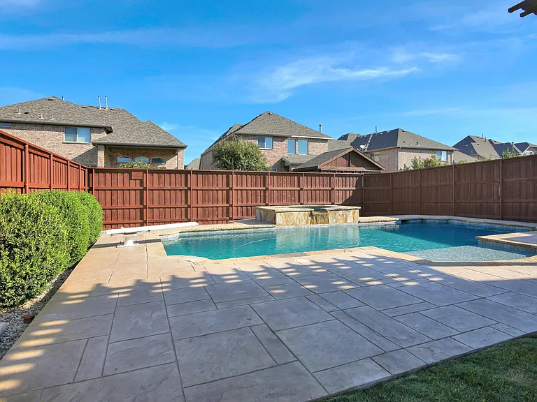 1615 Bryce Canyon Ln — Photo 43