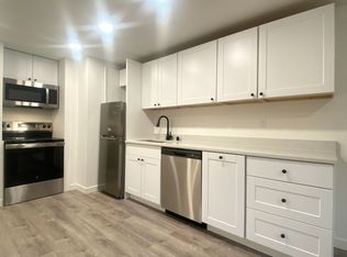 1418 2nd Ave W #B, Seattle, WA 98119