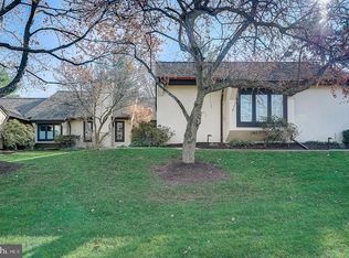 18 Springhouse Ln, Blue Bell, PA 19422