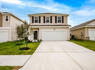 110 Blackbear Dr, Hutto, TX 78634